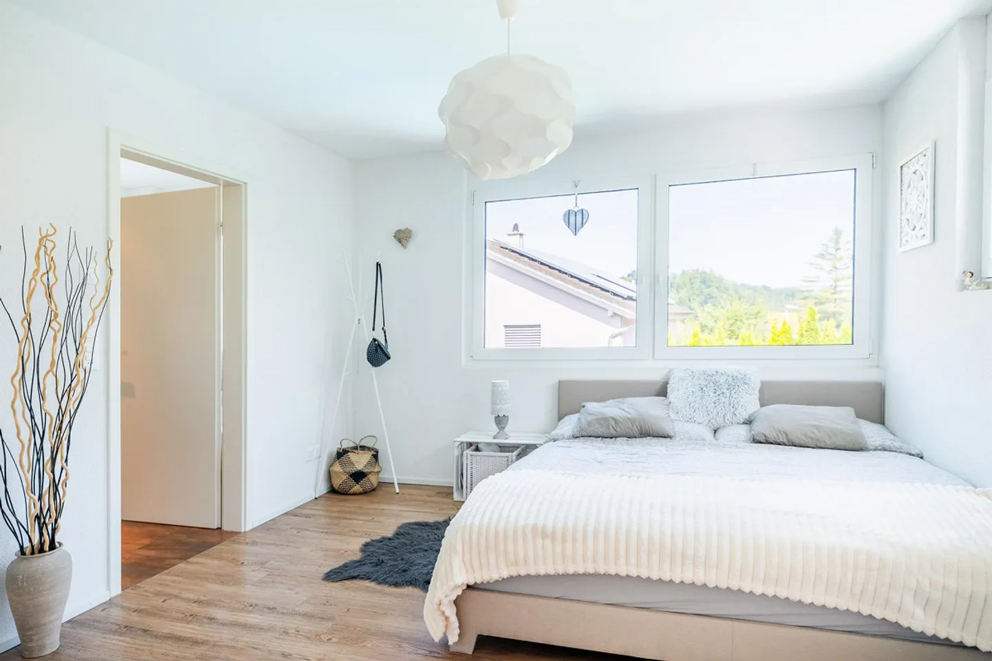 Casa unifamiliare moderna con annesso versatile - Foto 15 di 22
