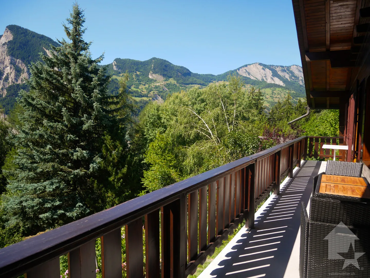 Magnificent property, 15 minutes from Châble, quiet, with breathtaking views - Photo 16 of 50