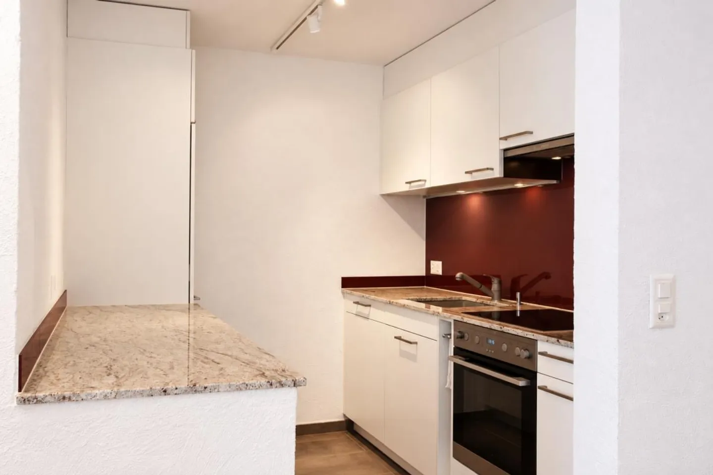 Appartement 2.5 pièces dans le beau quartier résidentiel La Senna - Photo 5 sur 14