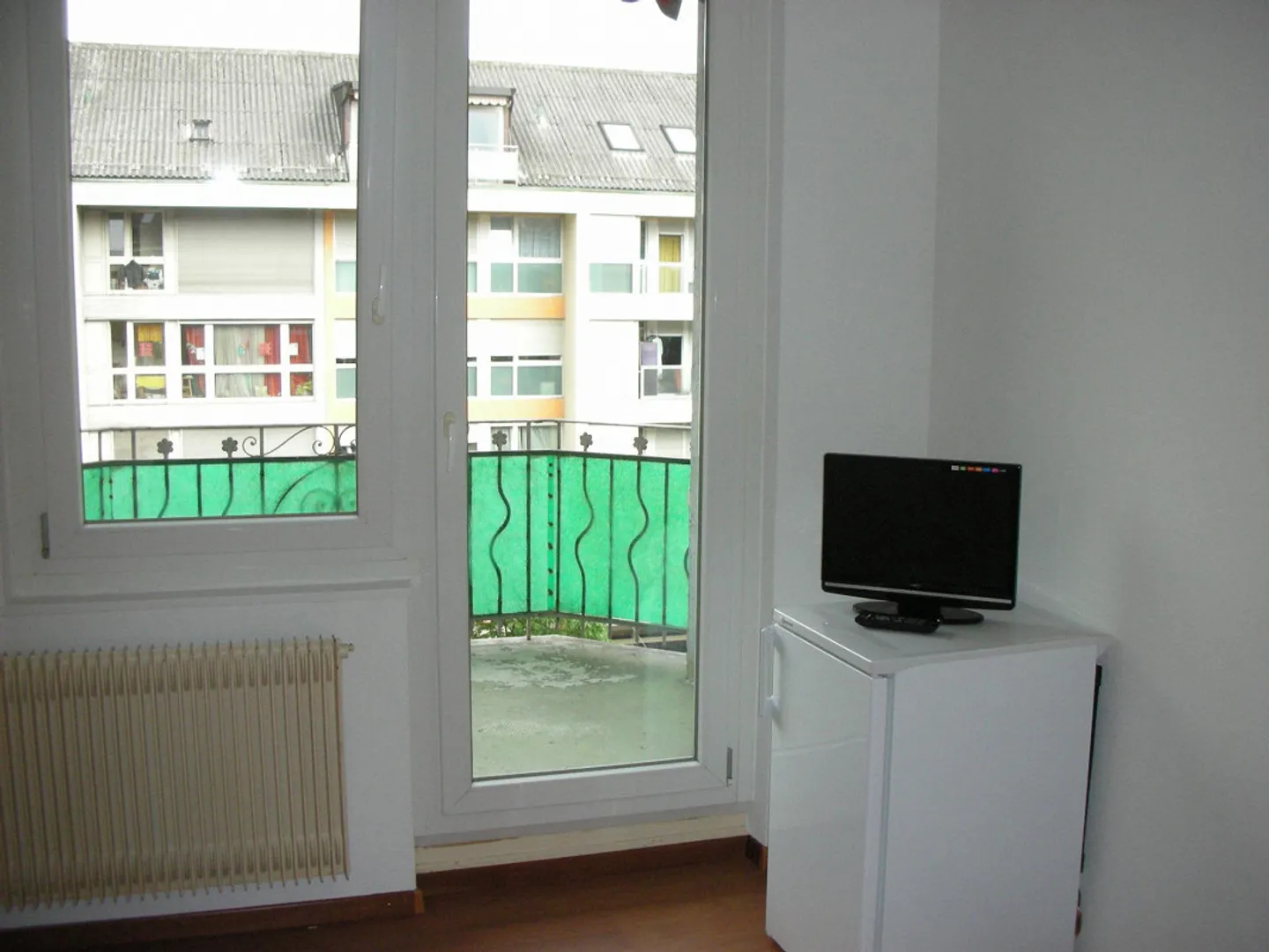 Möbliertes Zimmer mit Balkon in Zürich zu vermieten - Foto 4 di 5