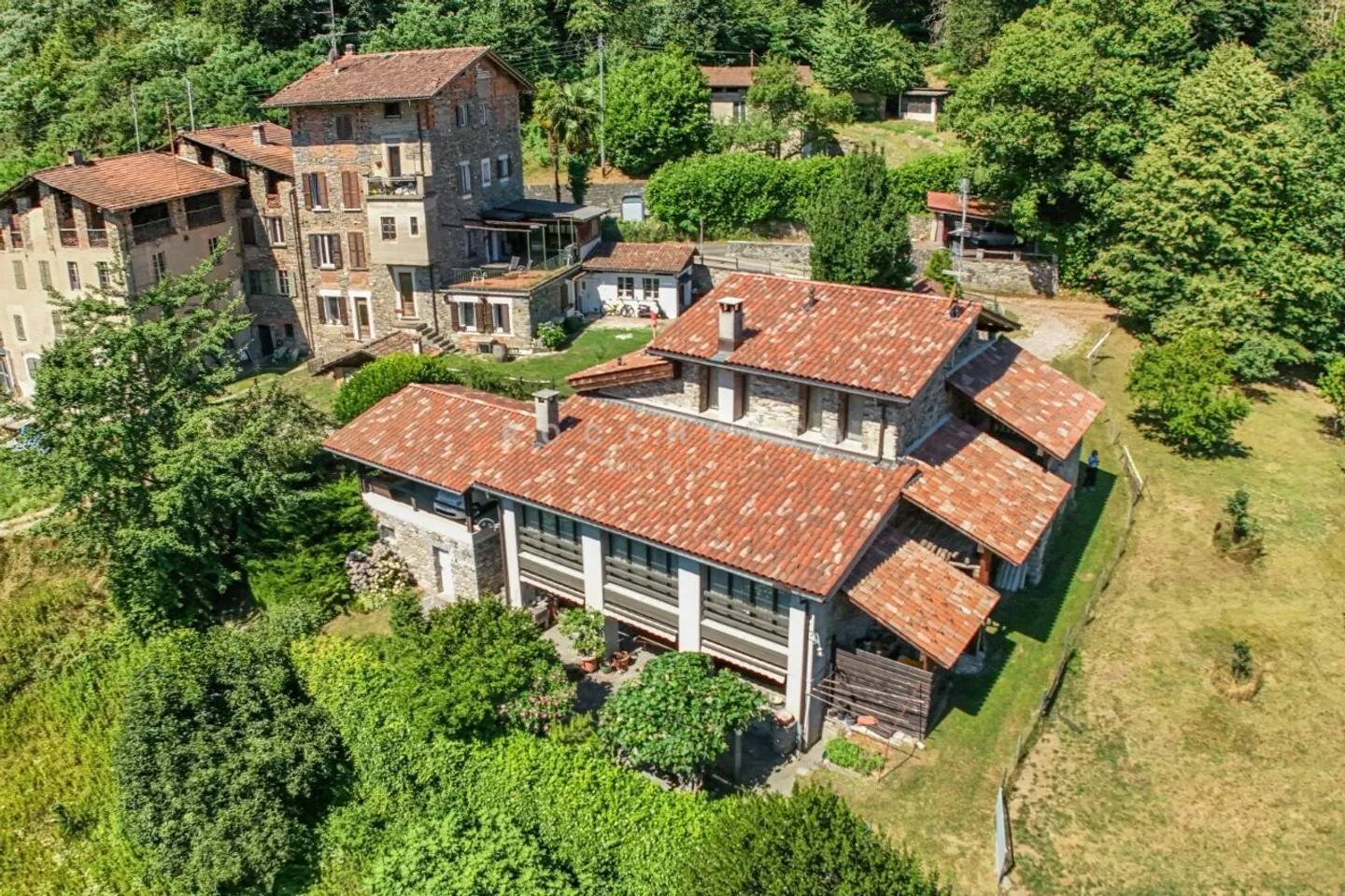 Single house for sale - Photo 3 of 15