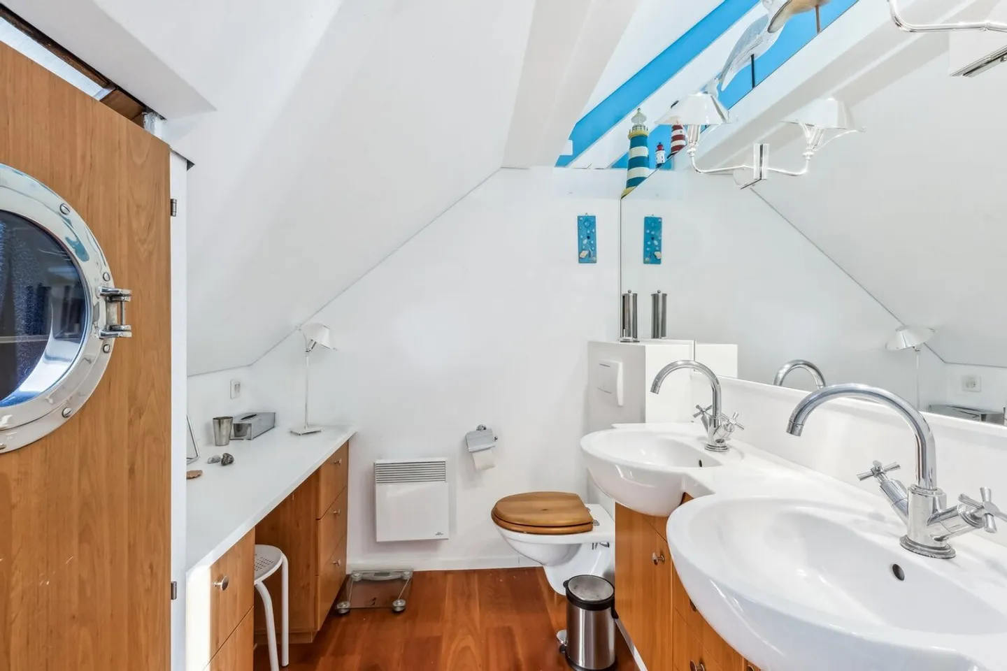 Magnifique villa de 6.5 pièces avec vue sur le lac de Morat - Photo 5 sur 10