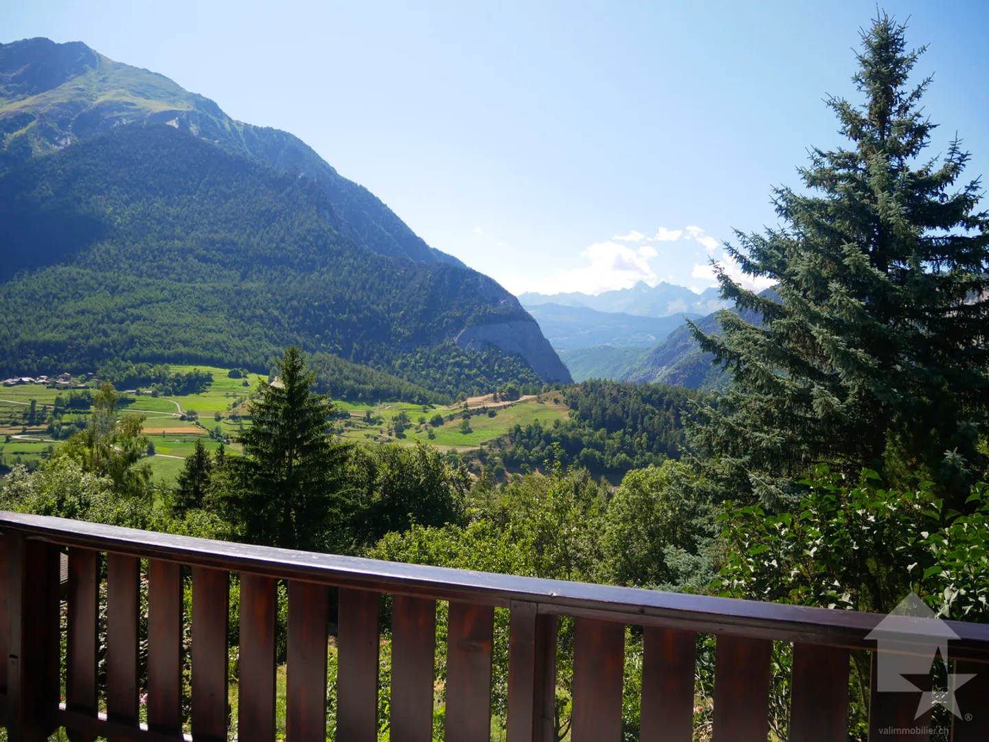 Magnificent property, 15 minutes from Châble, quiet, with breathtaking views - Photo 38 of 50