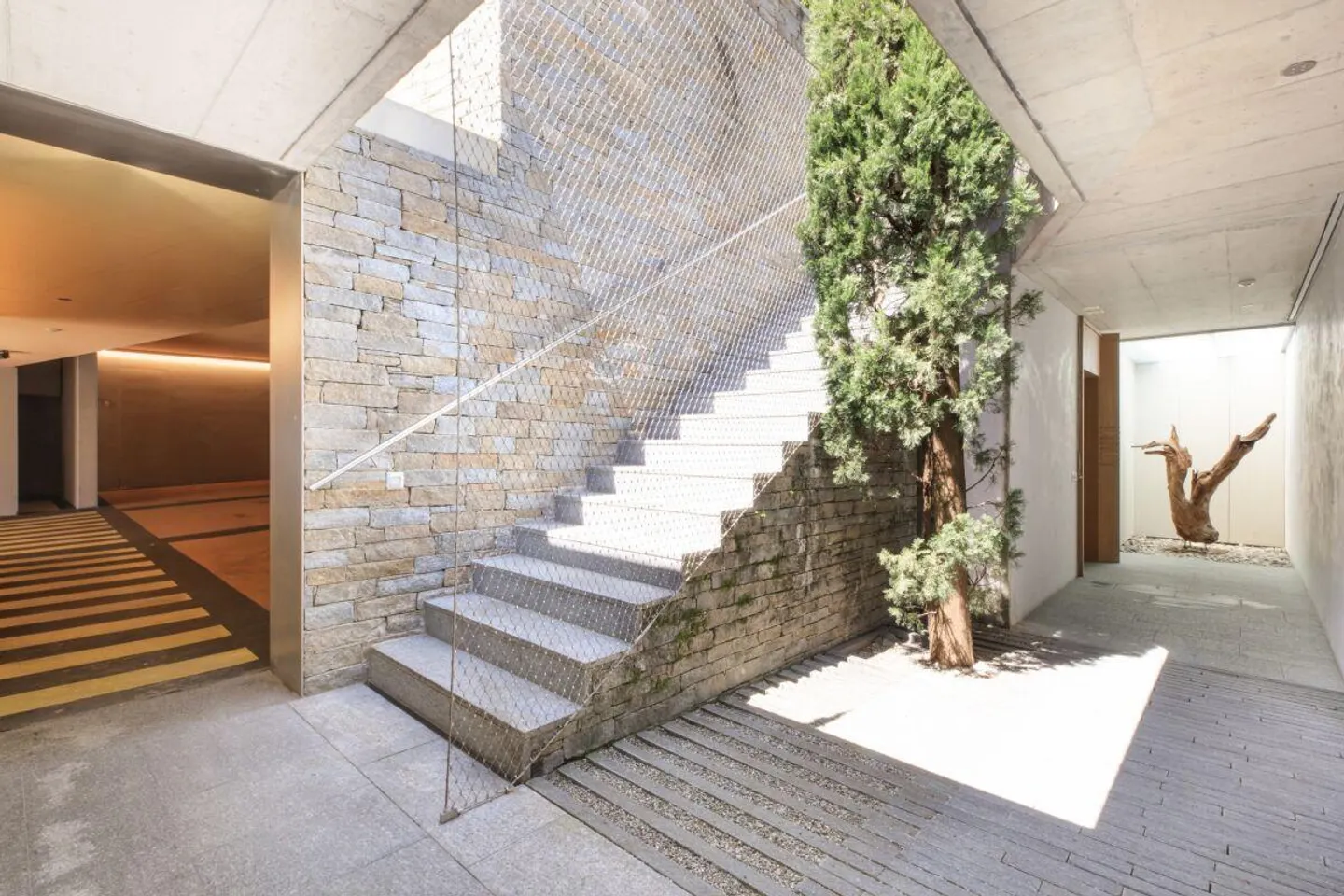 Appartement haut de gamme surplombant le lac Majeur - Photo 19 sur 24