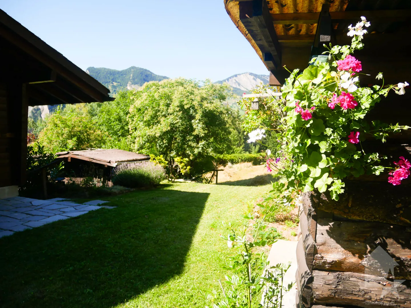 Magnificent property, 15 minutes from Châble, quiet, with breathtaking views - Photo 43 of 50