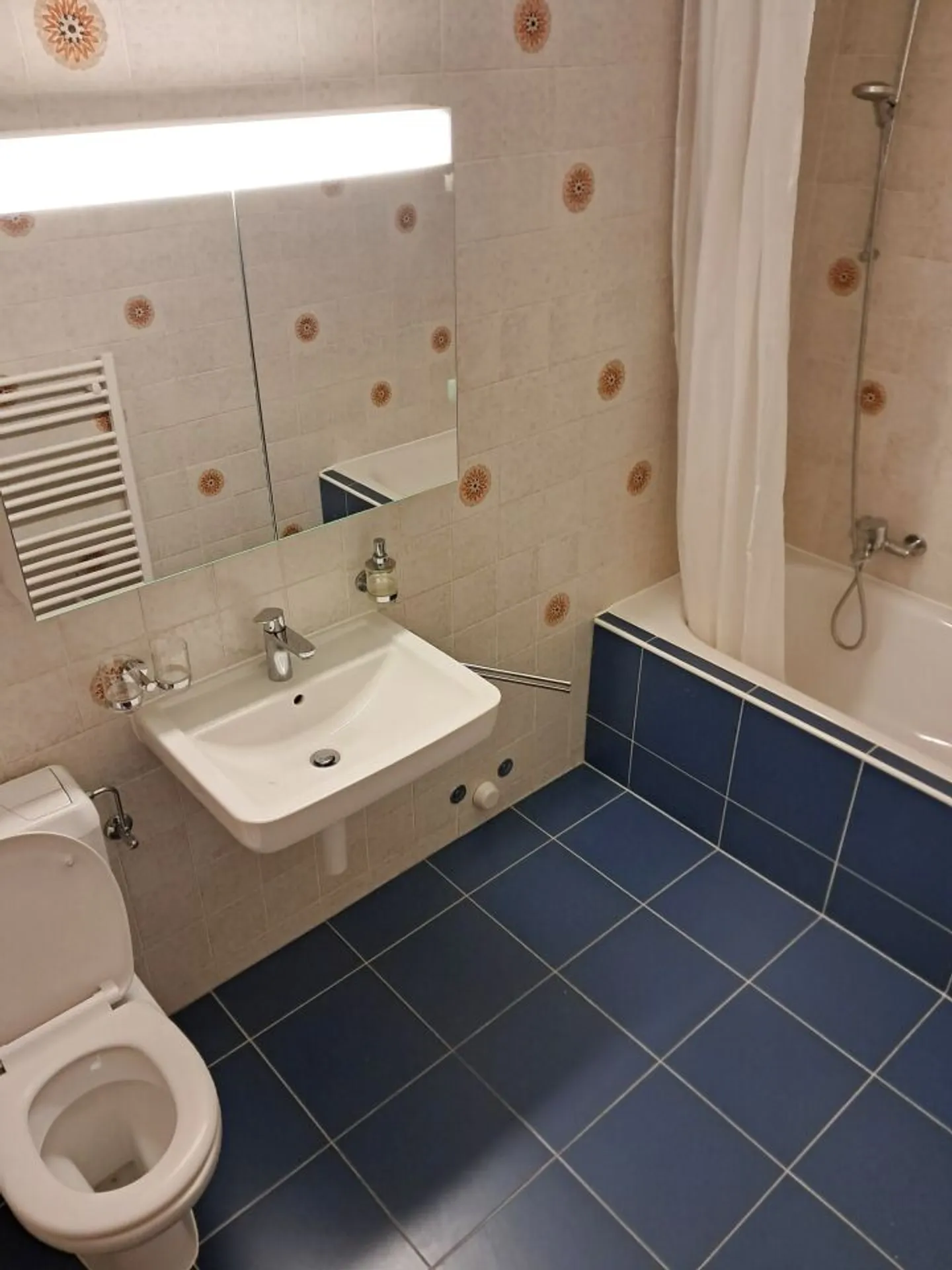 Bel appartement de 2.5 pièces - Photo 5 sur 9