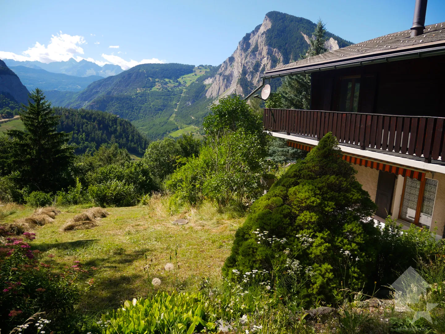 Magnificent property, 15 minutes from Châble, quiet, with breathtaking views - Photo 48 of 50