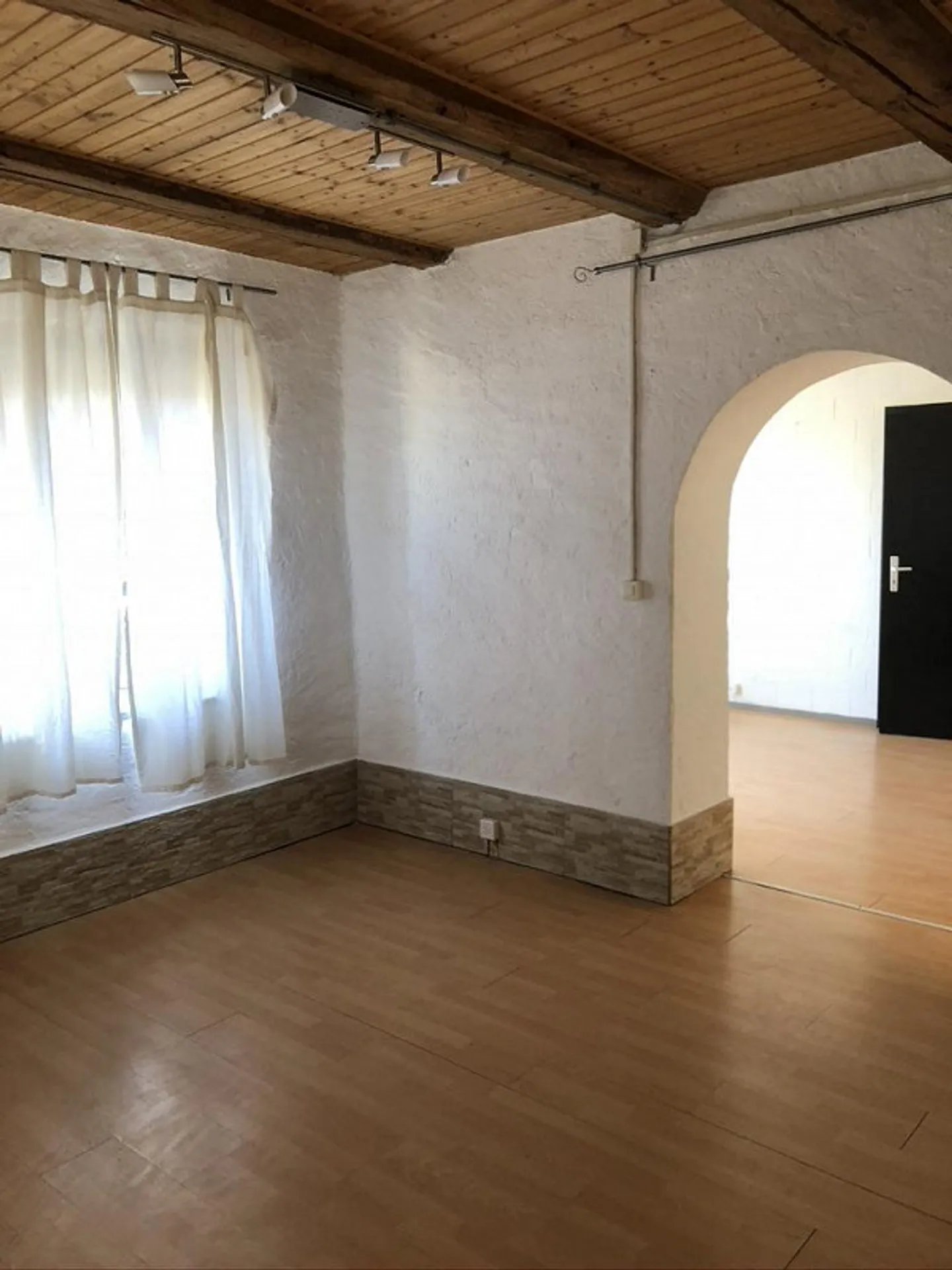 2 Room Apartment - Photo 1 of 6