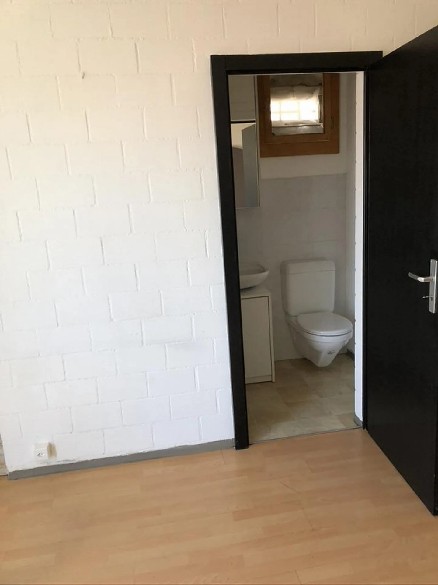 2 Room Apartment - Photo 6 of 6