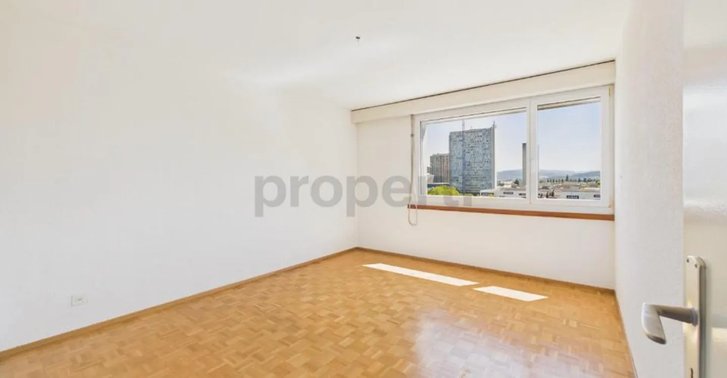 Renovated Apartment with Balcony - Photo 9 of 12