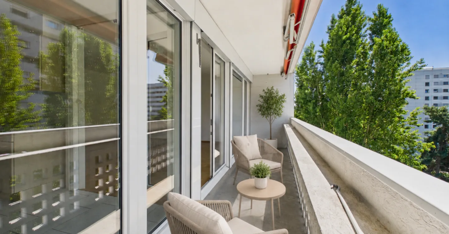 Renovated Apartment with Balcony - Photo 12 of 12