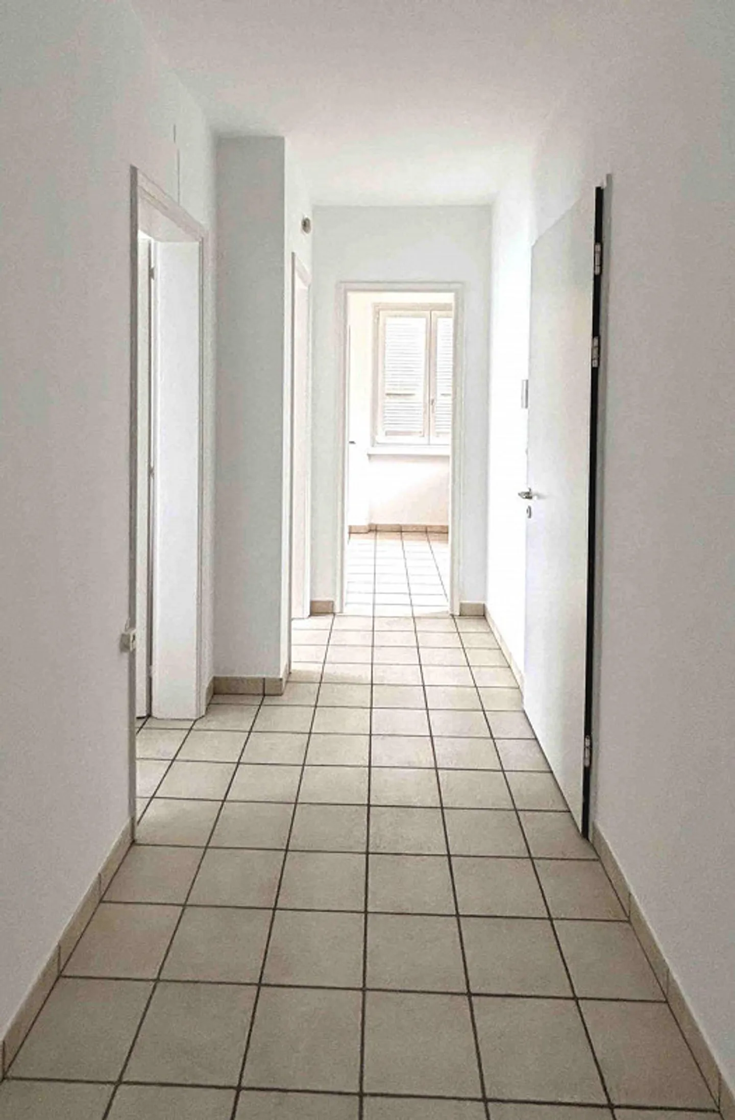 Gut renoviertes Doppelhaus nur wenige Schritte vom Zentrum entfernt - Foto 11 von 14