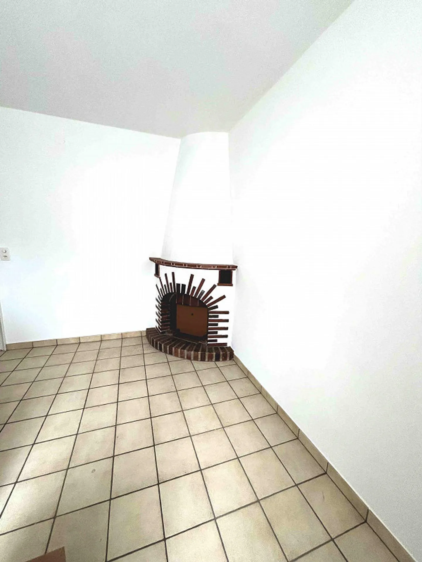 Gut renoviertes Doppelhaus nur wenige Schritte vom Zentrum entfernt - Foto 8 von 14