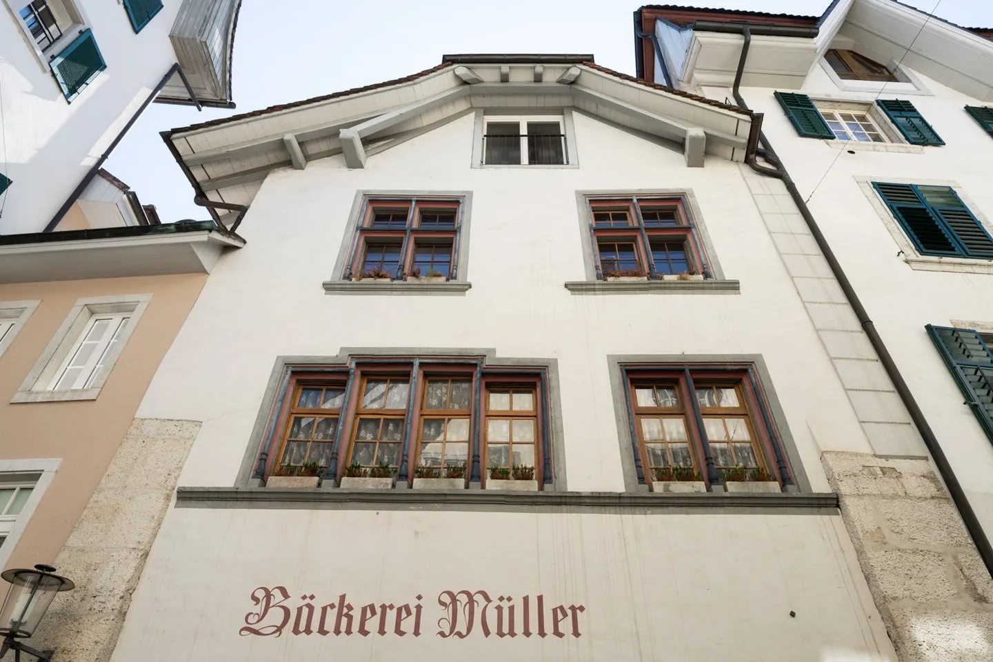 Proprietà nel centro storico con panetteria e appartamento duplex con terrazza sul tetto - Foto 2 di 19