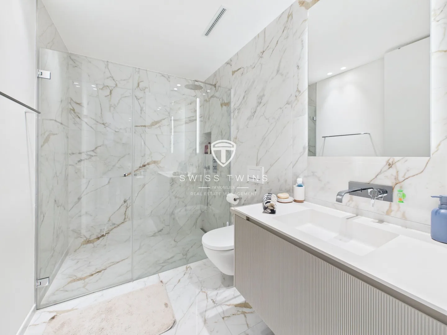 Moderne 3.5-Zimmer-Terrassenwohnung mit Garten - Wohnen auf höchstem Niveau in Adlikon b. Regensdorf - Foto 8 von 22