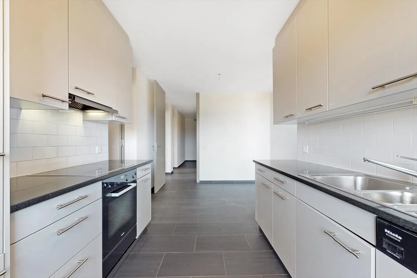 Pour votre confort - Conçu de manière astucieuse, équipé de manière haut de gamme - Photo 3 sur 10