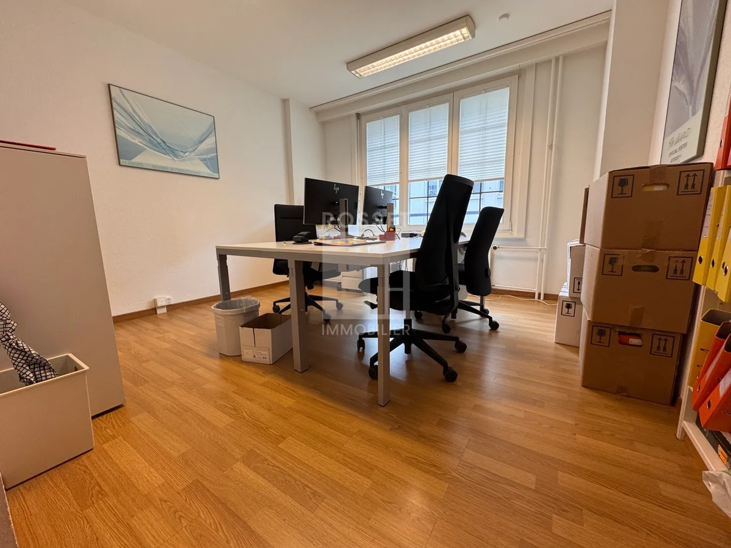 Administrative space or housing of 122m2 - Photo 3 of 6