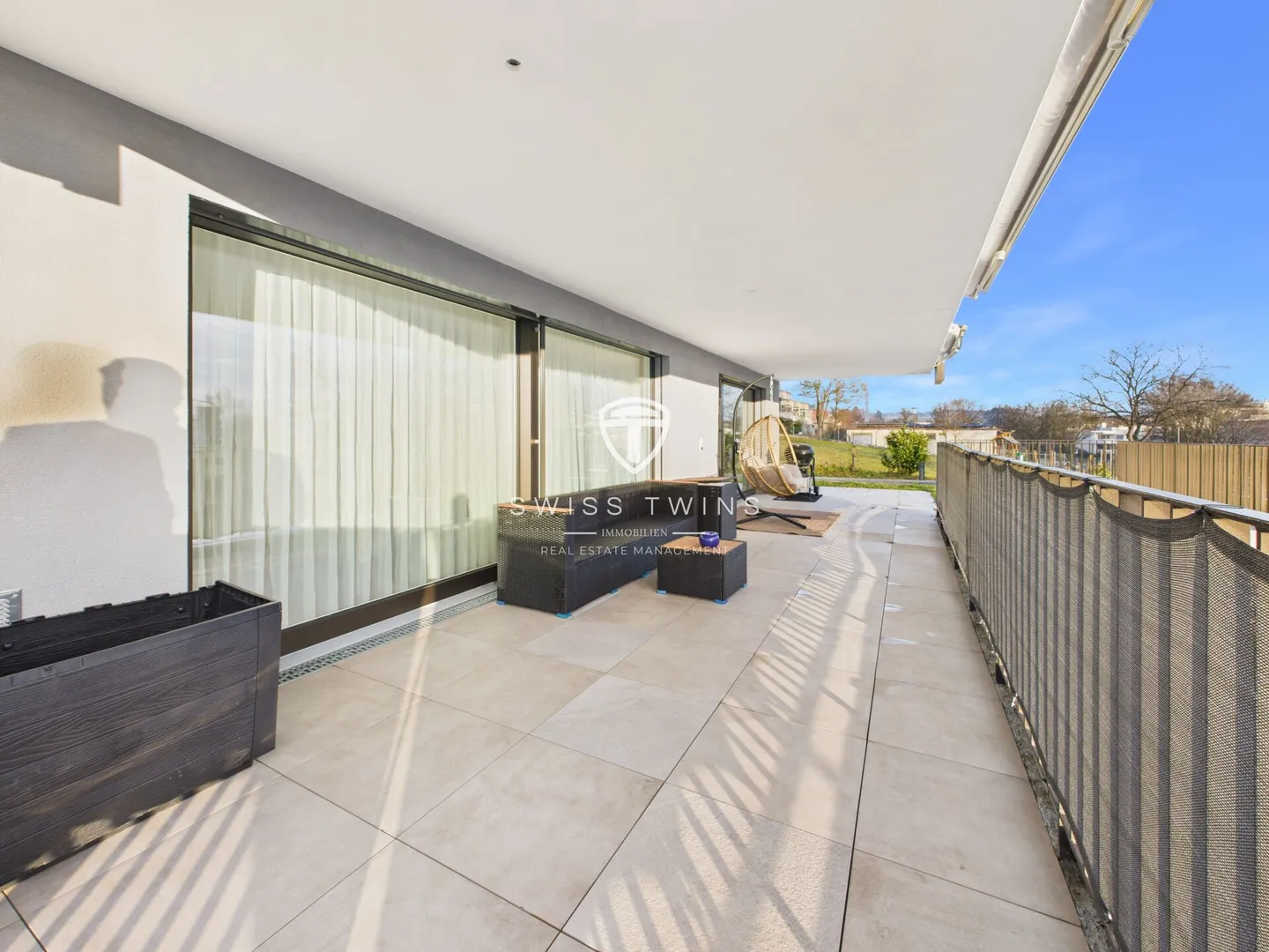 Moderne 3.5-Zimmer-Terrassenwohnung mit Garten - Wohnen auf höchstem Niveau in Adlikon b. Regensdorf - Foto 14 von 22