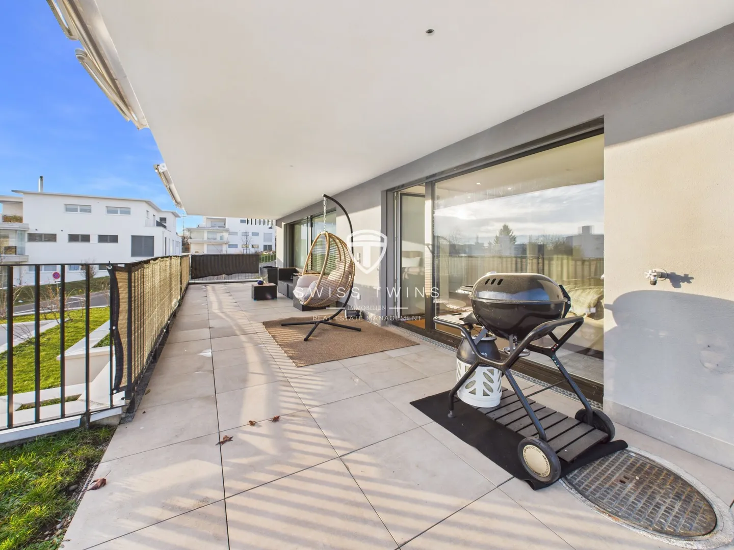 Moderne 3.5-Zimmer-Terrassenwohnung mit Garten - Wohnen auf höchstem Niveau in Adlikon b. Regensdorf - Foto 17 von 22