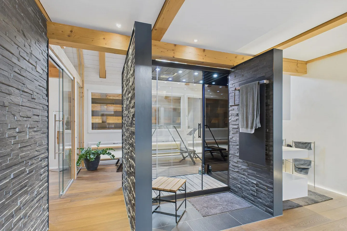 Anima storica e raffinatezza architettonica - Ostermundigen - Foto 8 di 17