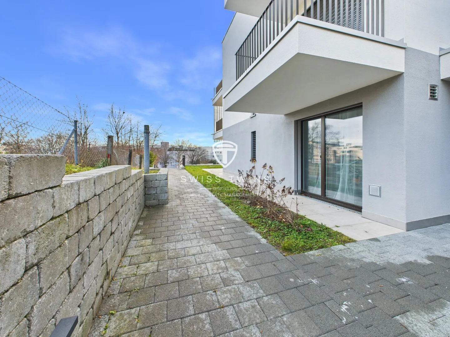 Moderne 3.5-Zimmer-Terrassenwohnung mit Garten - Wohnen auf höchstem Niveau in Adlikon b. Regensdorf - Foto 18 von 22
