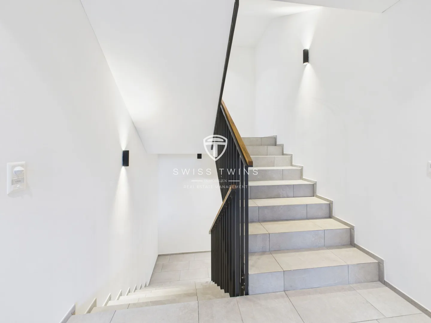 Moderne 3.5-Zimmer-Terrassenwohnung mit Garten - Wohnen auf höchstem Niveau in Adlikon b. Regensdorf - Foto 15 von 22