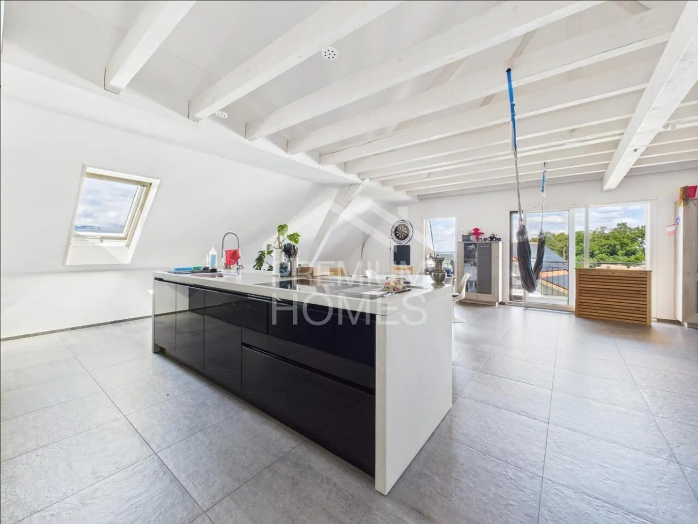Appartement sous les toits lumineux à tomber amoureux - Photo 1 sur 7