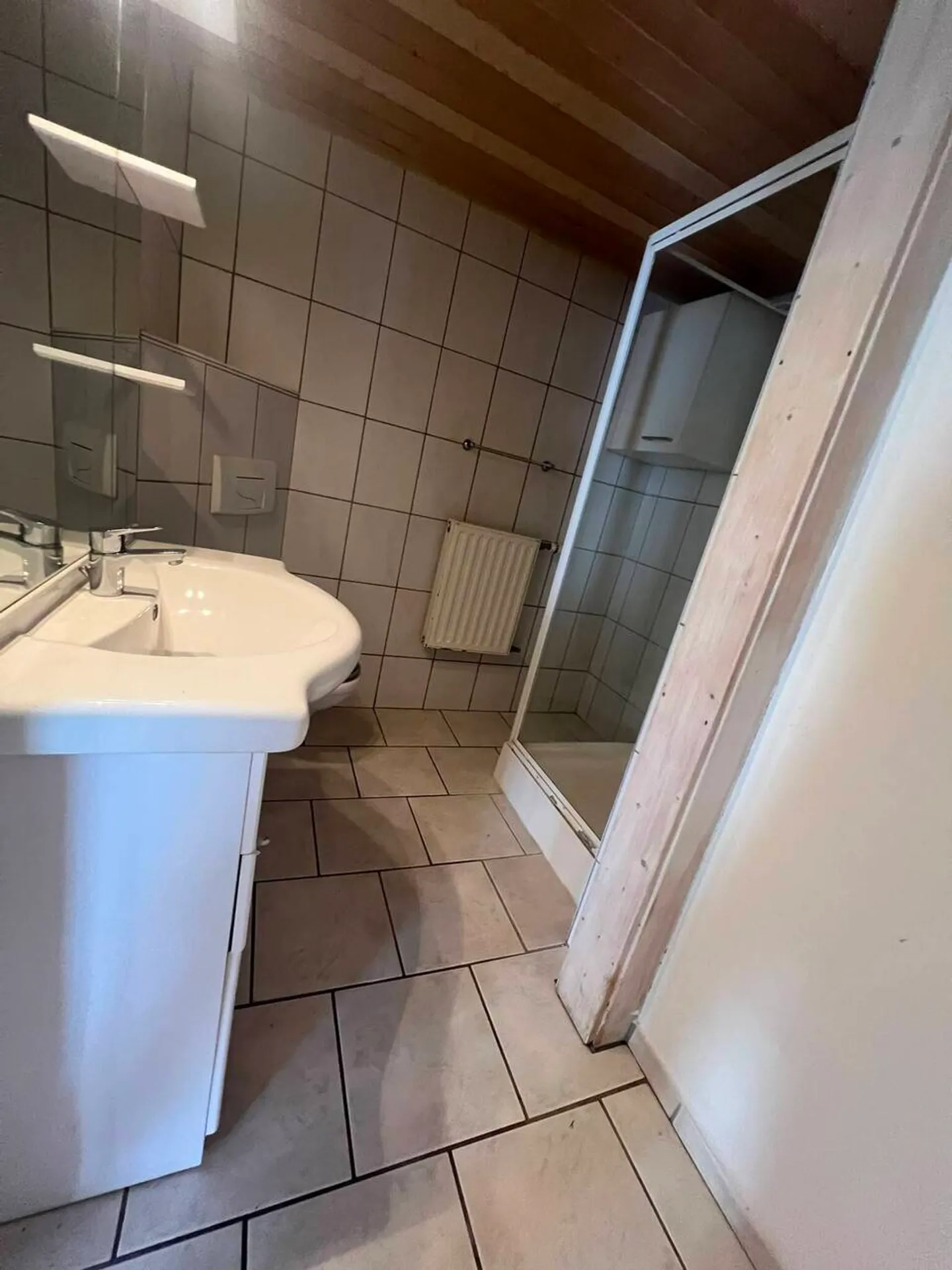 Charmant Appartement Rez-de-Chaussée - Photo 5 sur 8