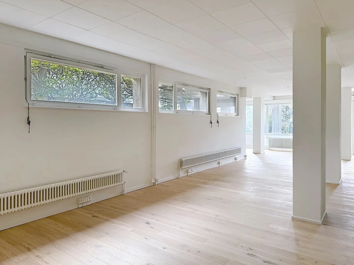 Building for sale in Lausanne, Switzerland - Photo 5 of 7