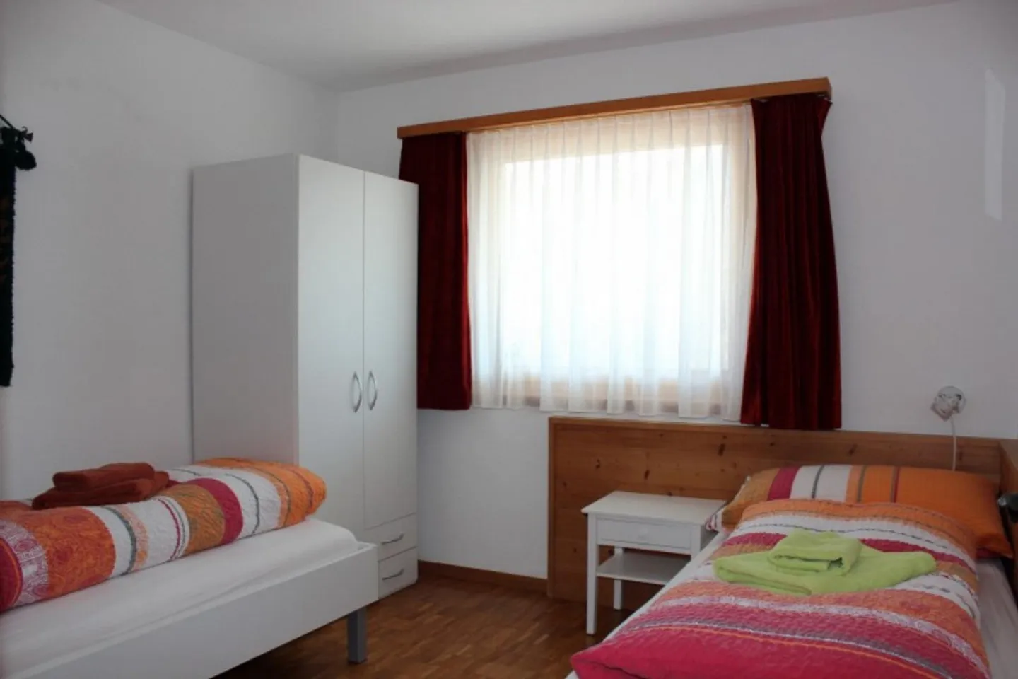 4.5 Room Apartment with Terrace and Garden Share, Mountain View - Photo 6 of 6