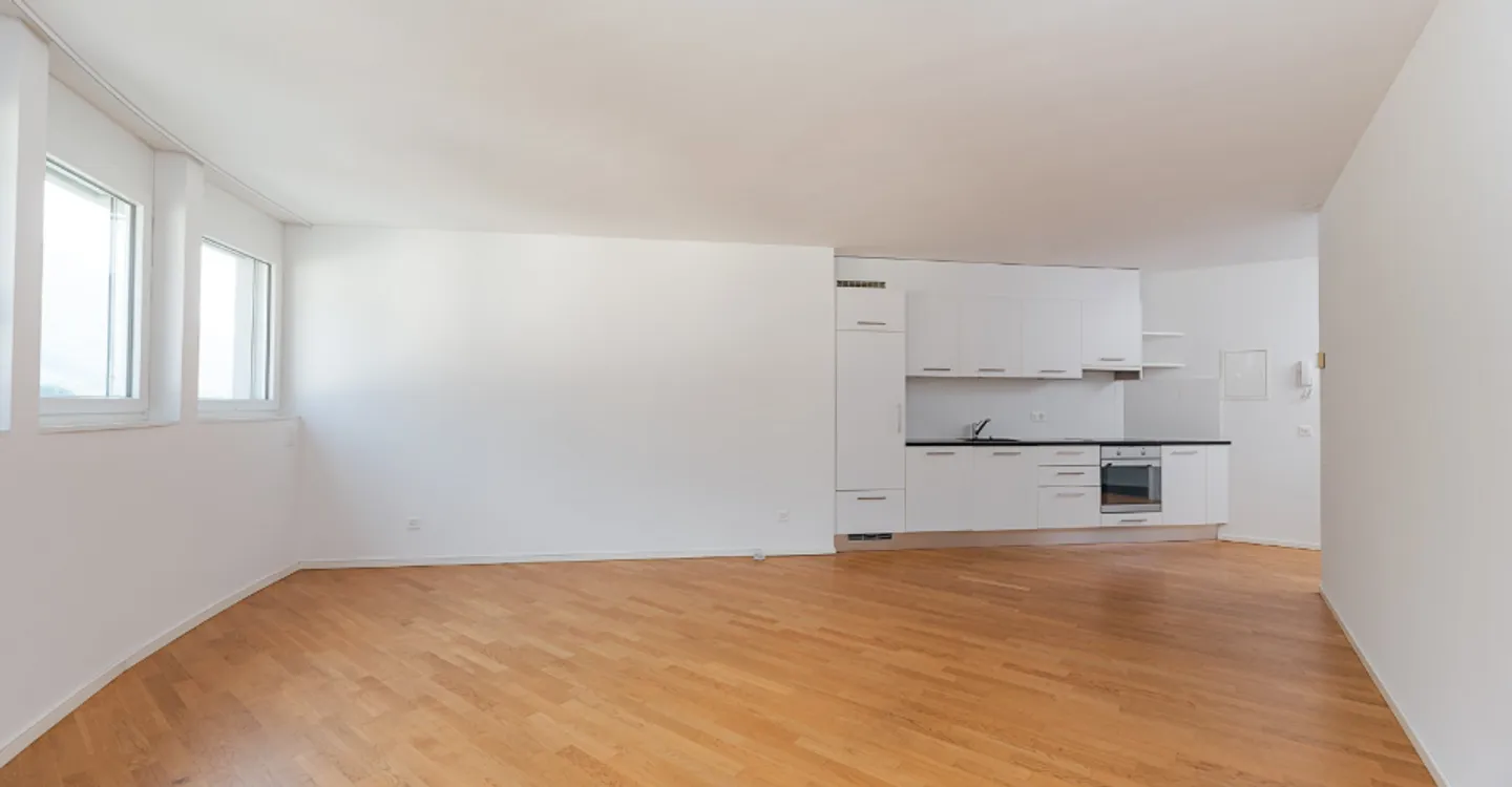 Zentrales Apartment mit Balkon - Foto 3 von 8