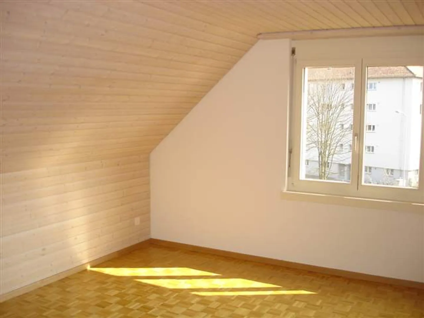 3 1/2-room penthouse apartment - Photo 3 of 6