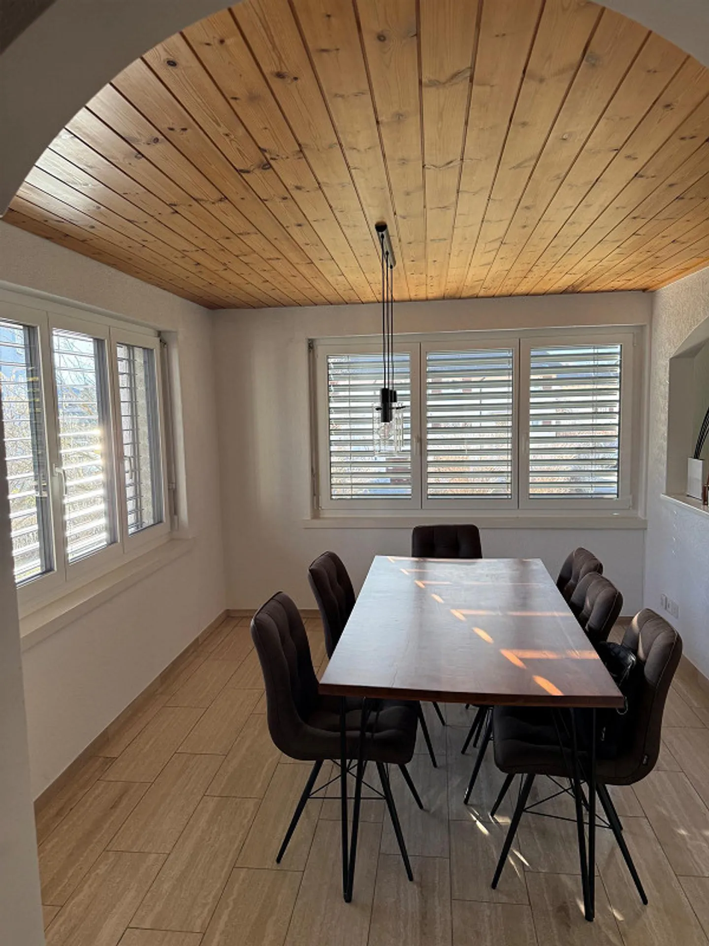 Bellissimo appartamento di 3,5 stanze in affitto in una zona tranquilla - Foto 6 di 9