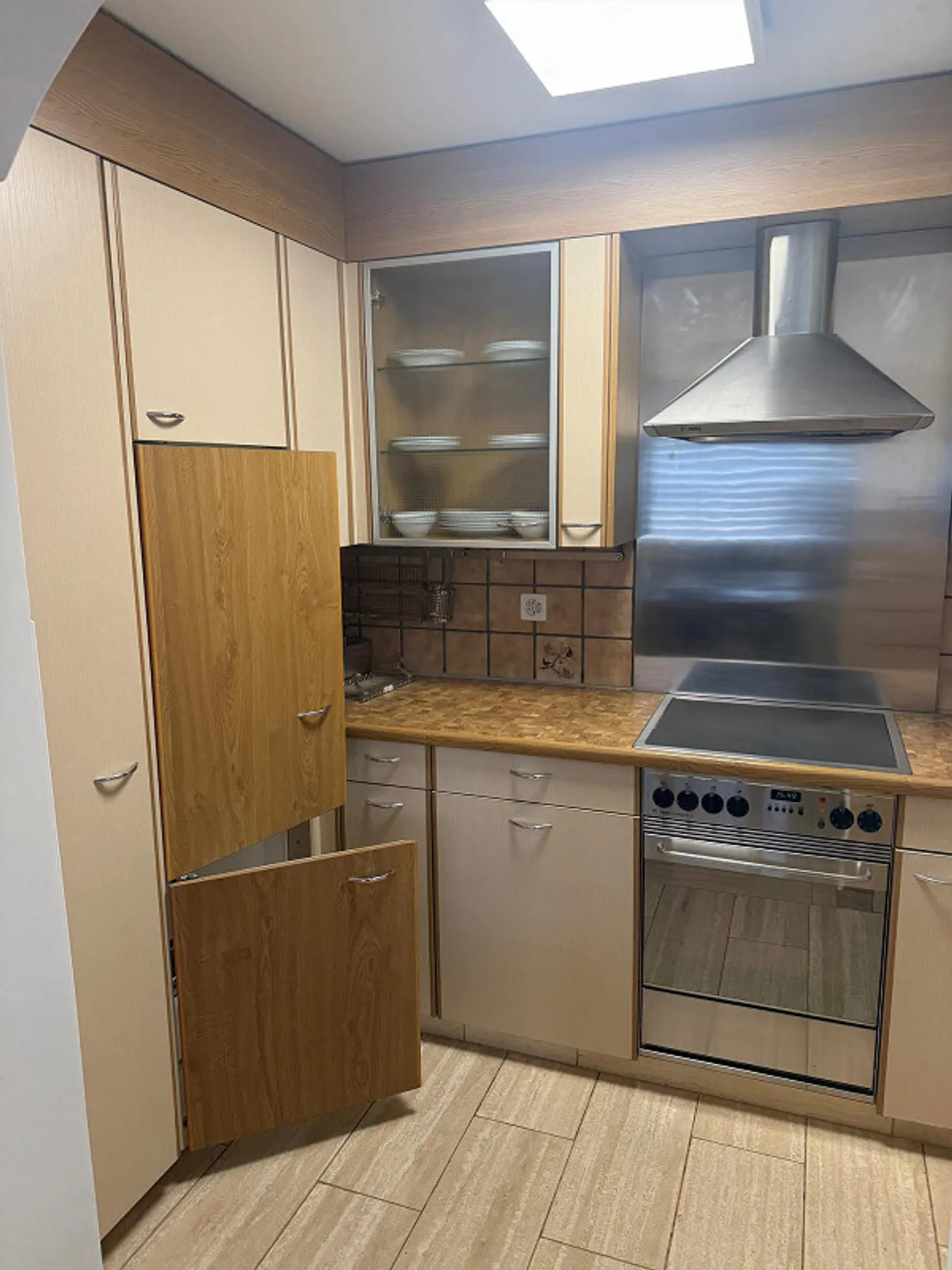 Bellissimo appartamento di 3,5 stanze in affitto in una zona tranquilla - Foto 8 di 9