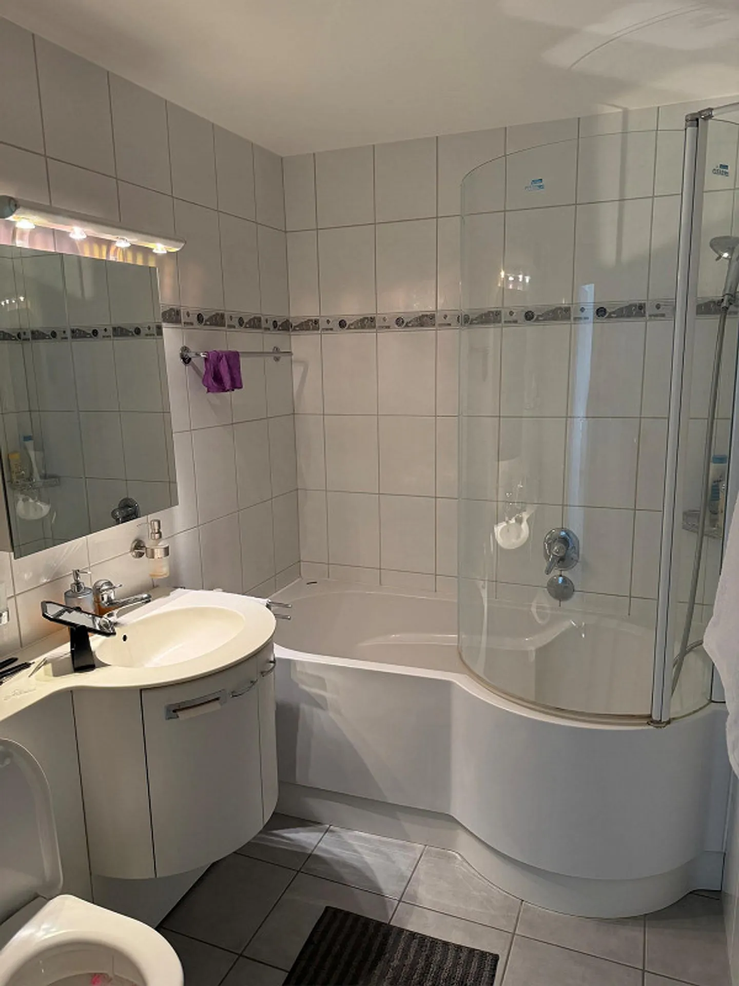 Bellissimo appartamento di 3,5 stanze in affitto in una zona tranquilla - Foto 9 di 9