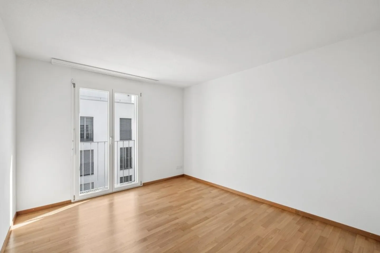 Moderne 4.5-Zimmerwohnung - Foto 6 von 11