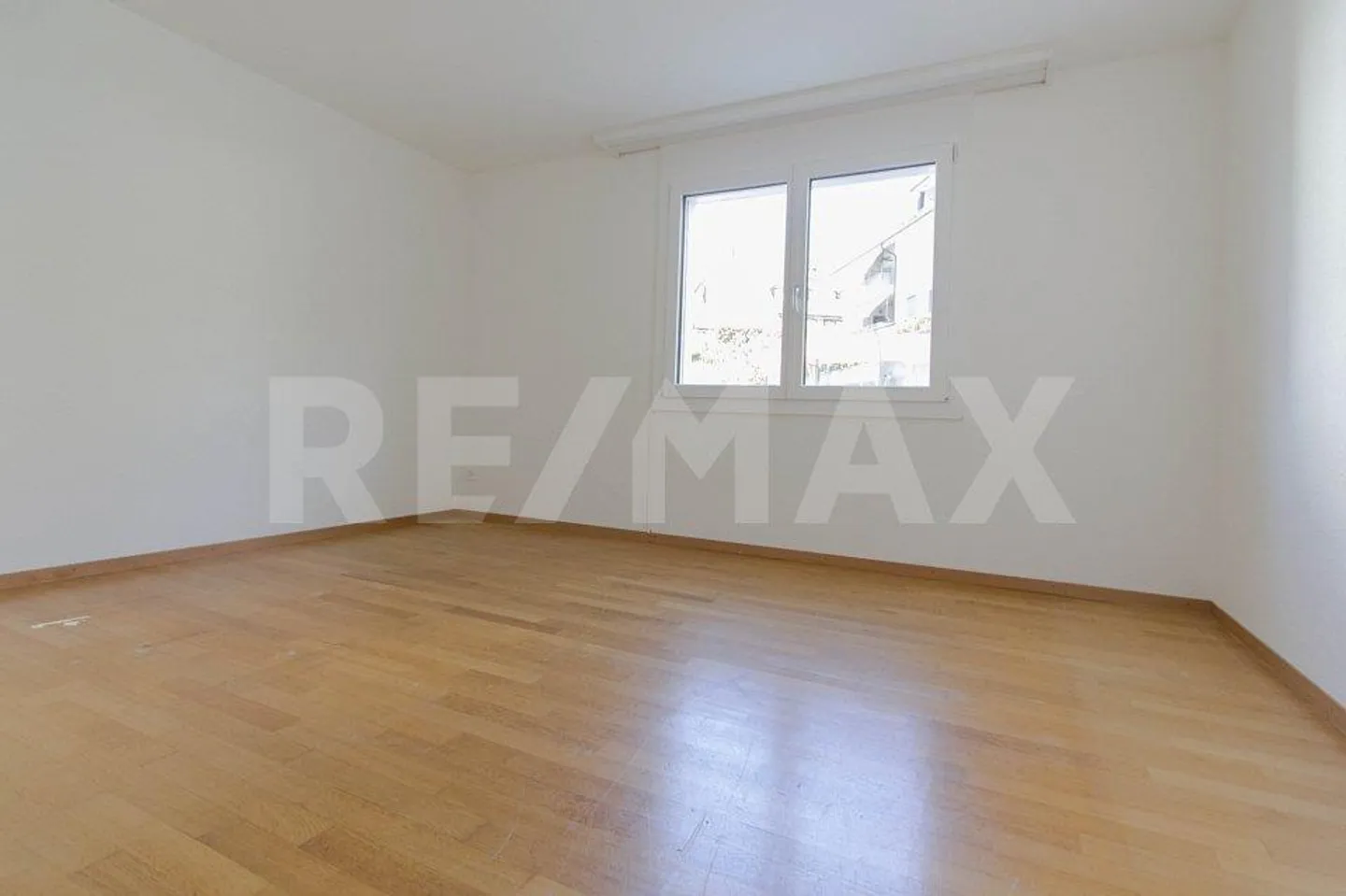 Attractive 4.5 Room Apartment in Tax-Friendly Oberwil-Lieli - Photo 5 of 7