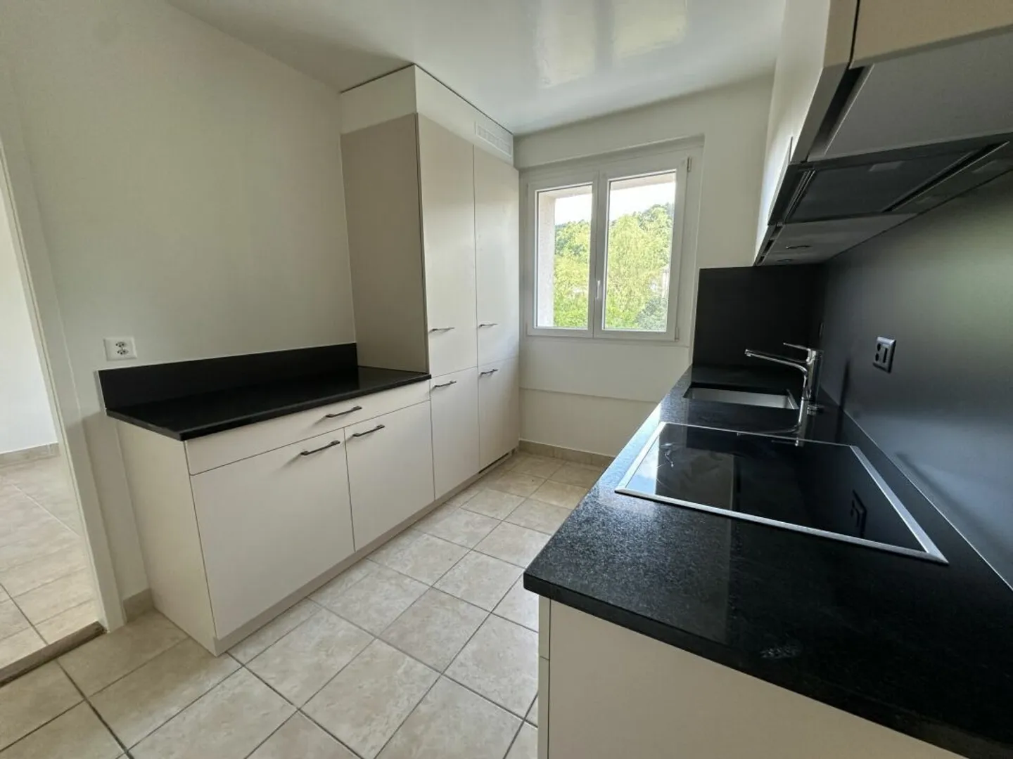 Charmanter 3-Zimmer-Wohnung mit komplett renovierter Küche - Foto 4 von 9