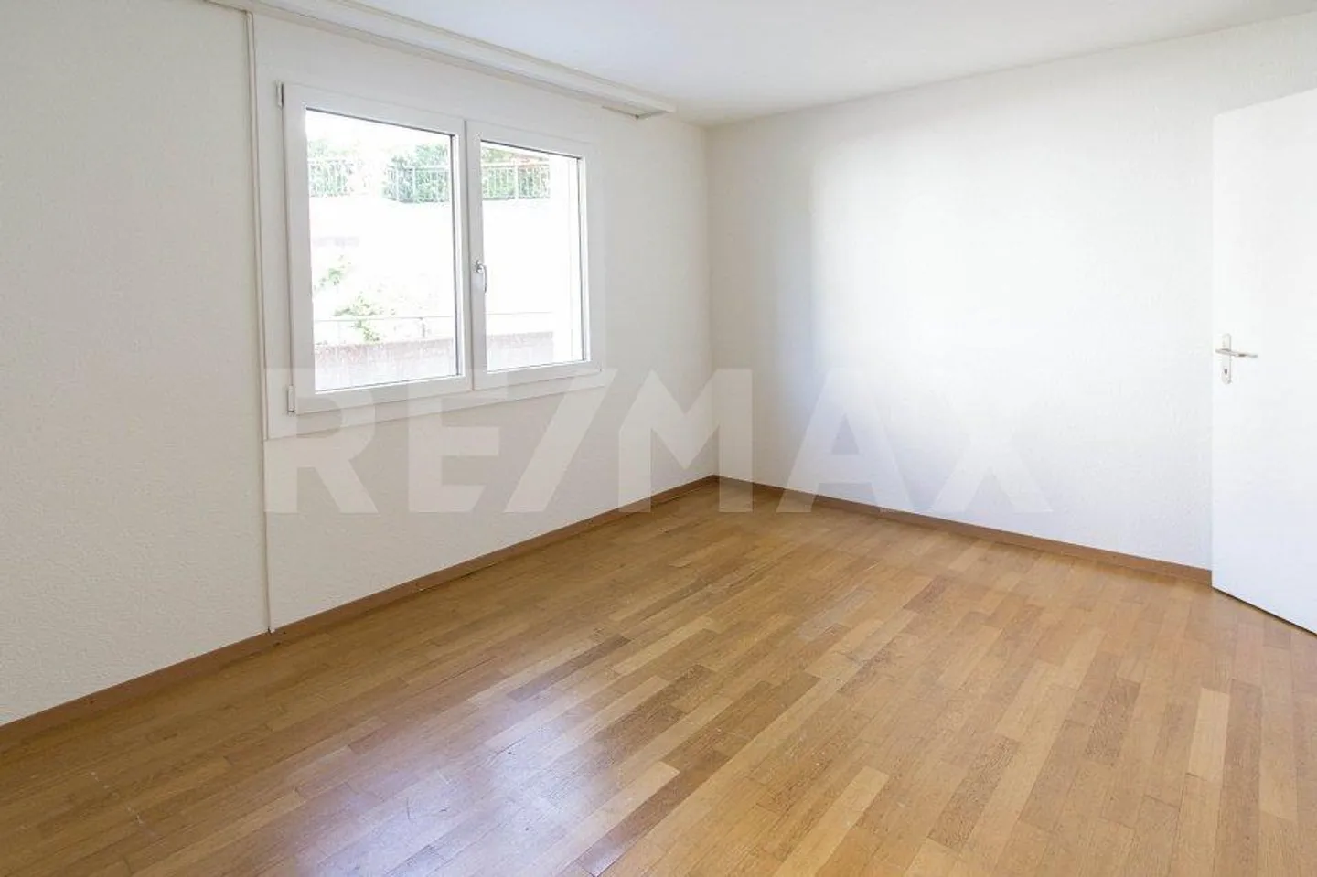 Attractive 4.5 Room Apartment in Tax-Friendly Oberwil-Lieli - Photo 7 of 7