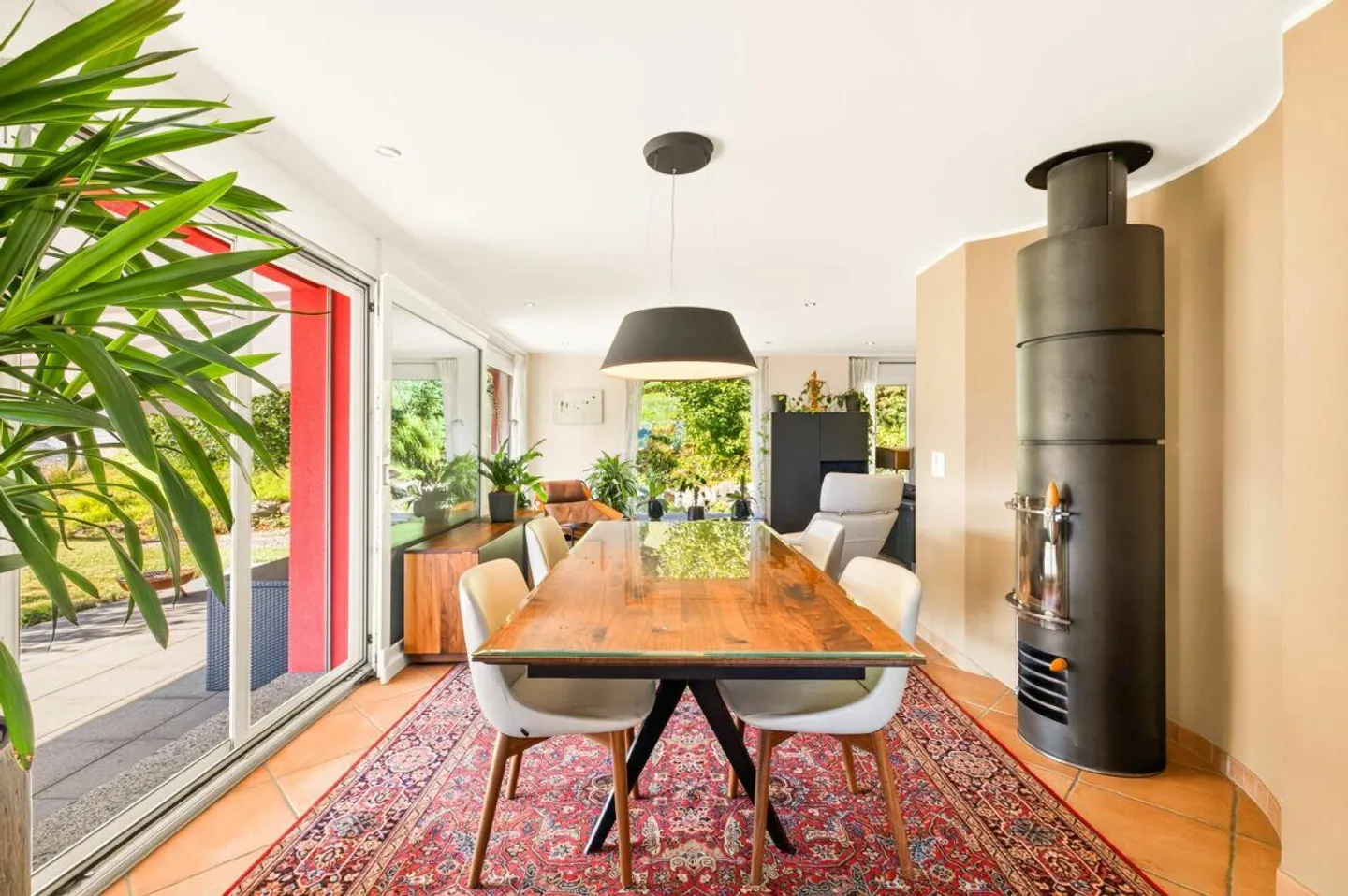A Home to Fall in Love With - with Panorama, Garden and Plenty of Space - Photo 2 of 15