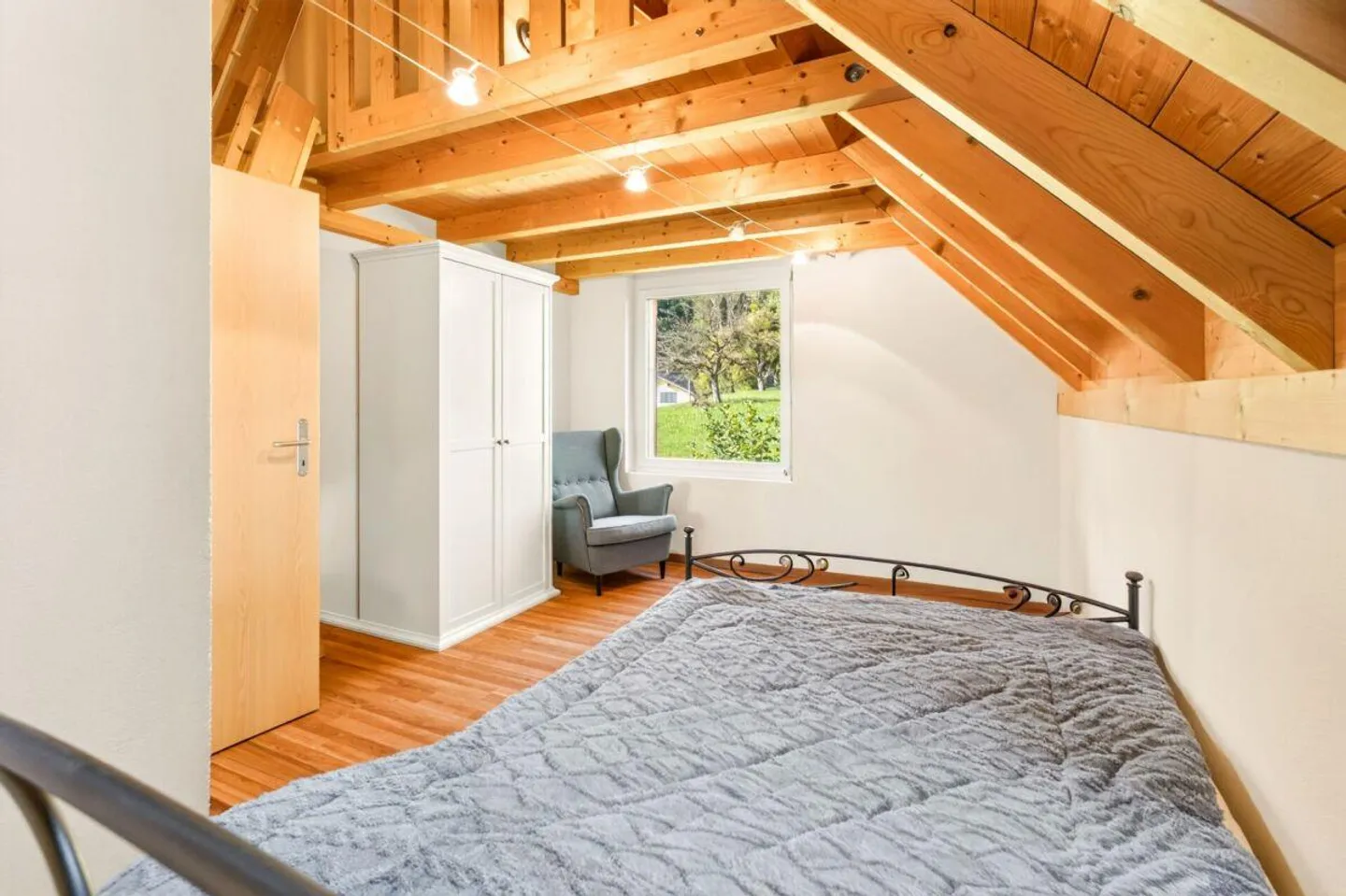 A Home to Fall in Love With - with Panorama, Garden and Plenty of Space - Photo 7 of 15