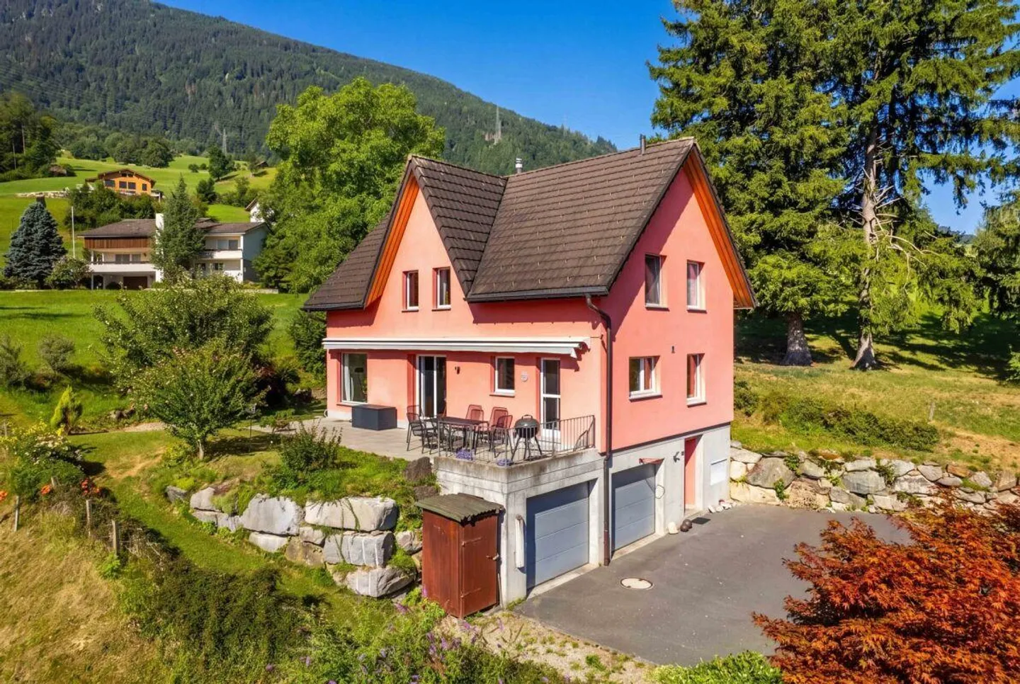 A Home to Fall in Love With - with Panorama, Garden and Plenty of Space - Photo 1 of 15