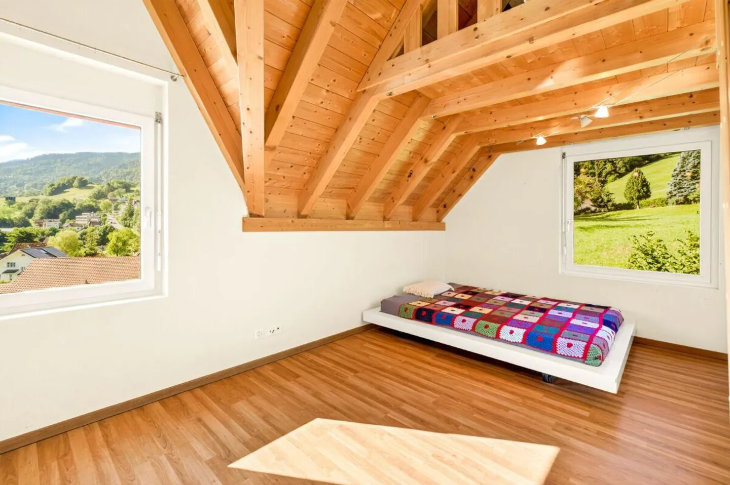A Home to Fall in Love With - with Panorama, Garden and Plenty of Space - Photo 9 of 15