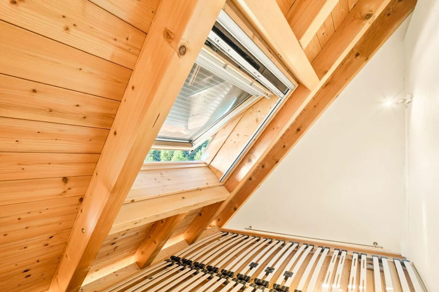 A Home to Fall in Love With - with Panorama, Garden and Plenty of Space - Photo 10 of 15