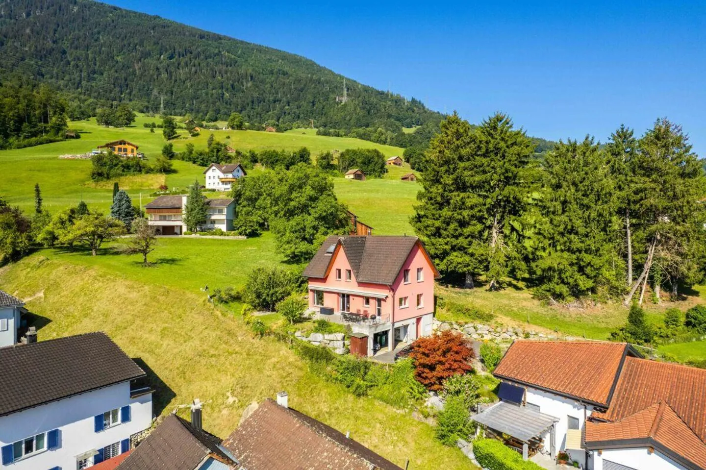 A Home to Fall in Love With - with Panorama, Garden and Plenty of Space - Photo 14 of 15