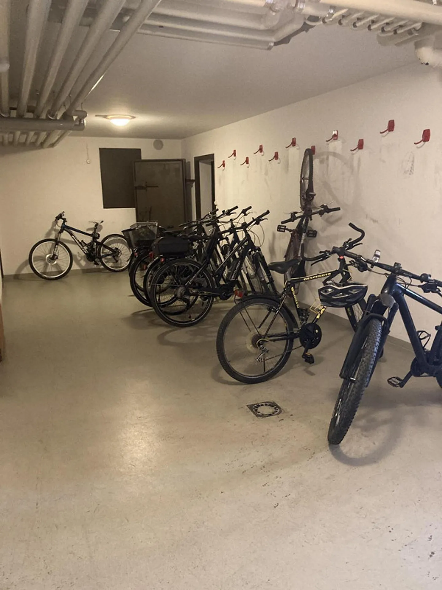 Prima occupazione dopo ristrutturazione - con bei vantaggi - Foto 10 di 18