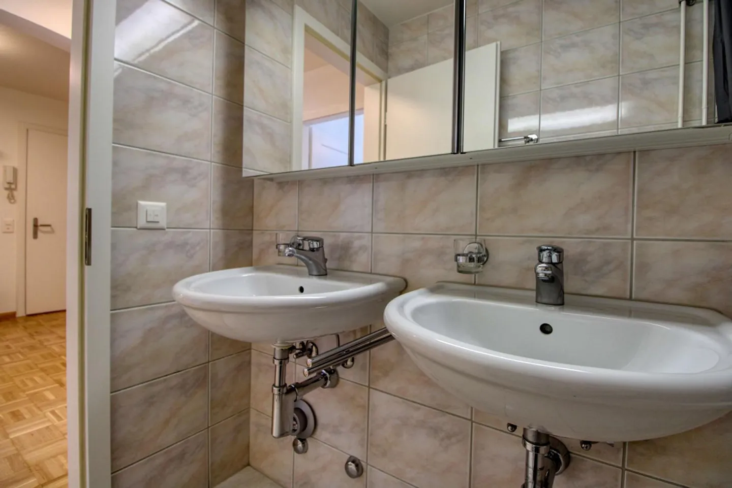 Your Stylish Coliving Home Close to Basel SBB - Photo 14 of 15