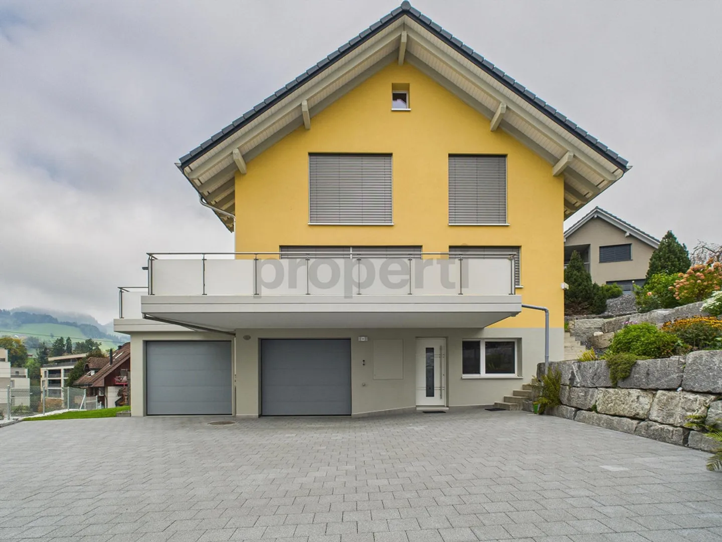 Benvenuti in questa moderna e ben tenuta casa unifamiliare di 6,5 stanze... - Foto 1 di 14