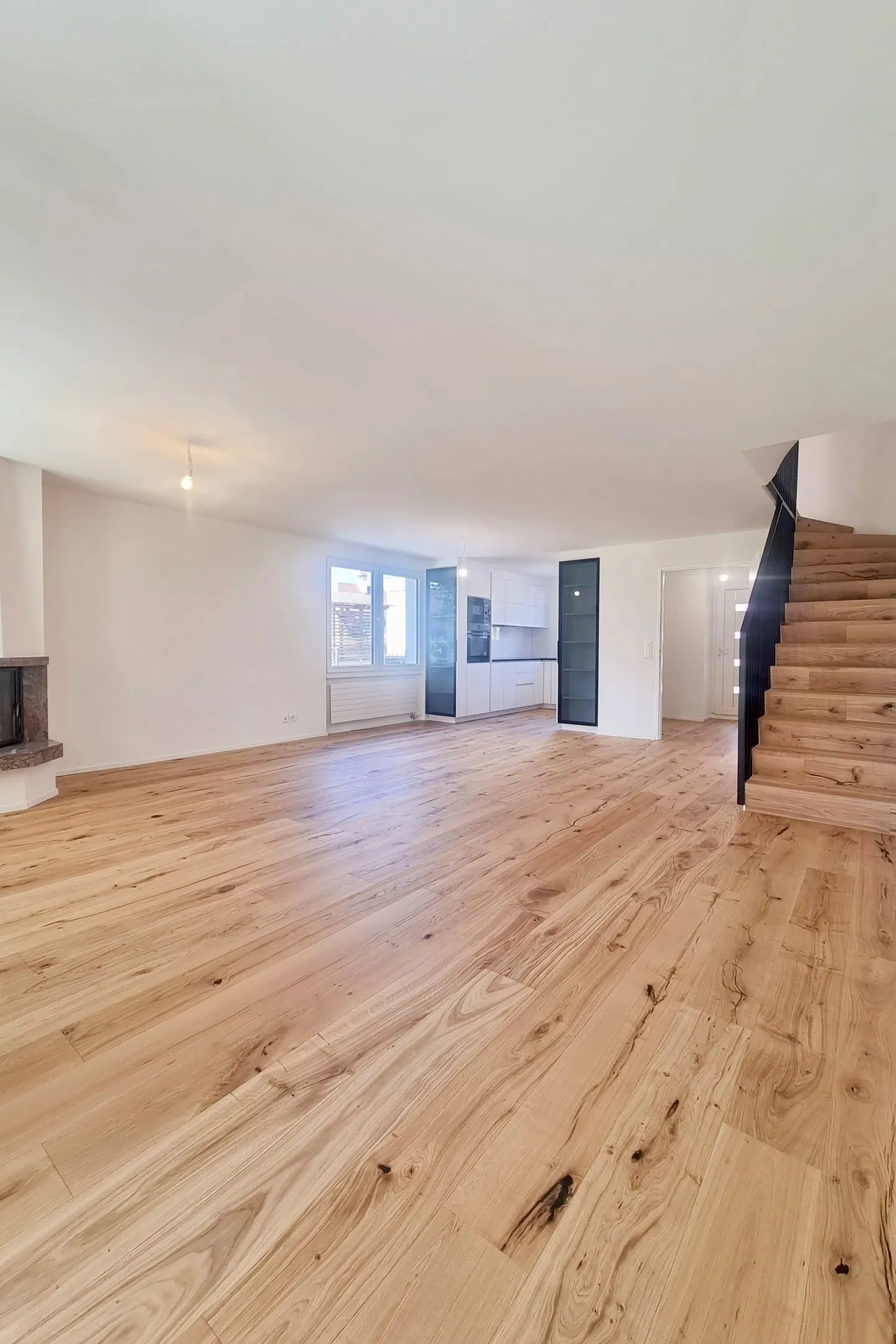 Casa bifamiliare di 6 stanze recentemente ristrutturata a Ettingen – Adatta alle famiglie e pronta per essere abitata - Foto 12 di 18