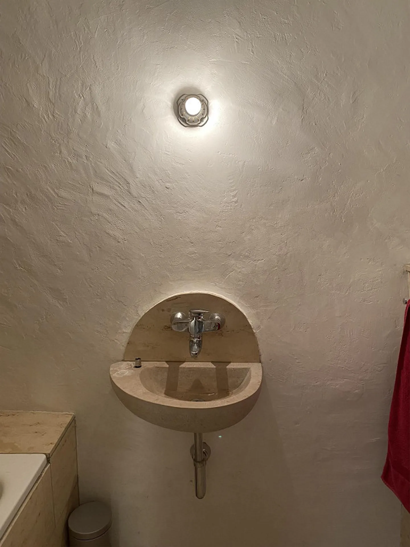 Special apartment for rent in the center of Mels - Photo 8 of 24